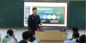 通河公安进校园开讲“反诈必修课” 筑牢校园“防骗墙”