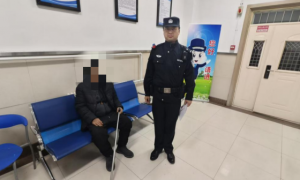 南岗分局暖心助力 连续救助多位迷途老人归家